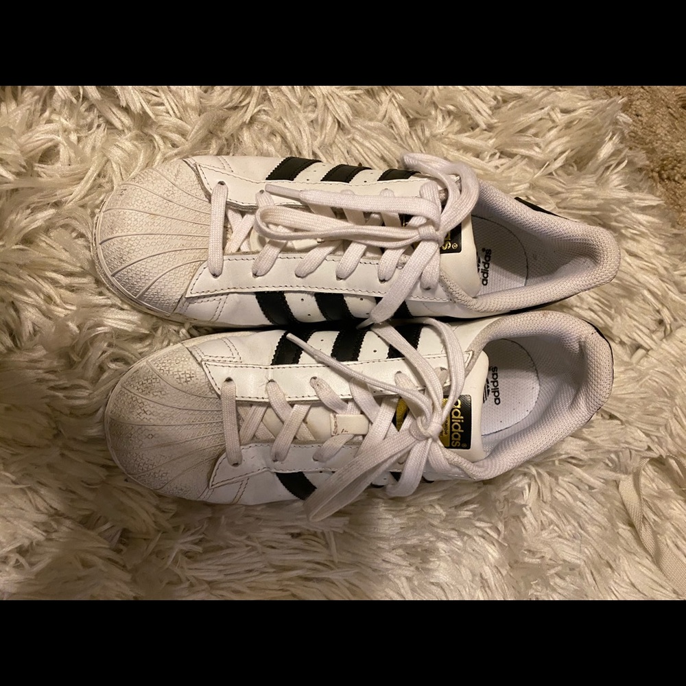 Adidas Superstar Sneakers